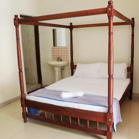 Sanana Conference Center And Holiday Resort Mombasa Eksteriør billede