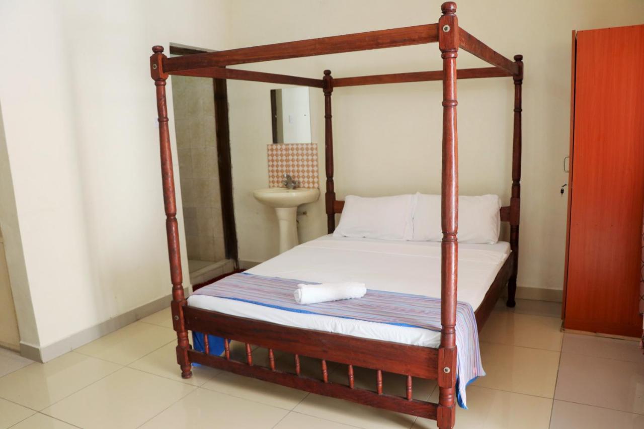 Sanana Conference Center And Holiday Resort Mombasa Eksteriør billede