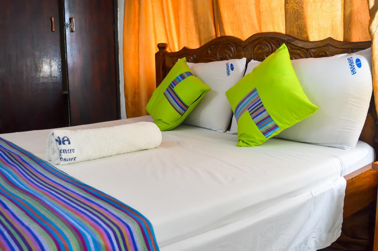 Sanana Conference Center And Holiday Resort Mombasa Eksteriør billede