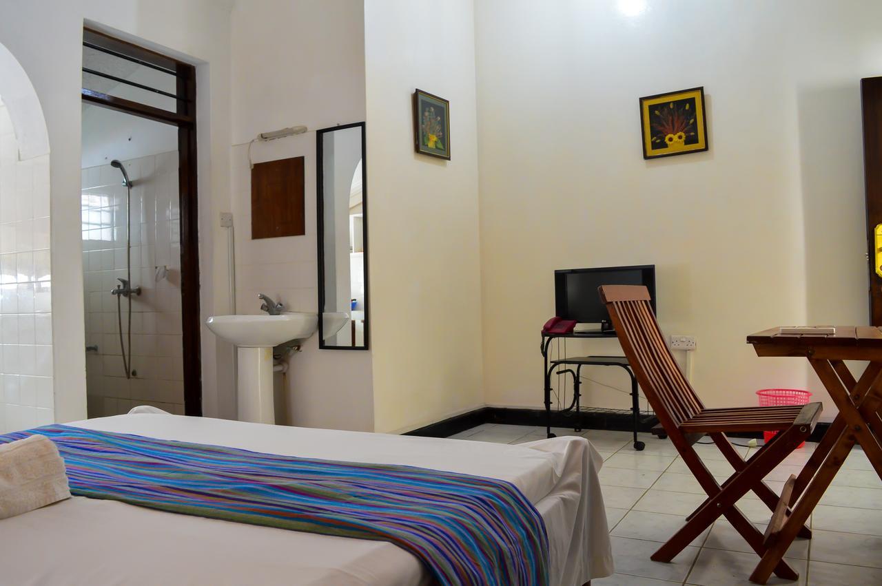 Sanana Conference Center And Holiday Resort Mombasa Eksteriør billede