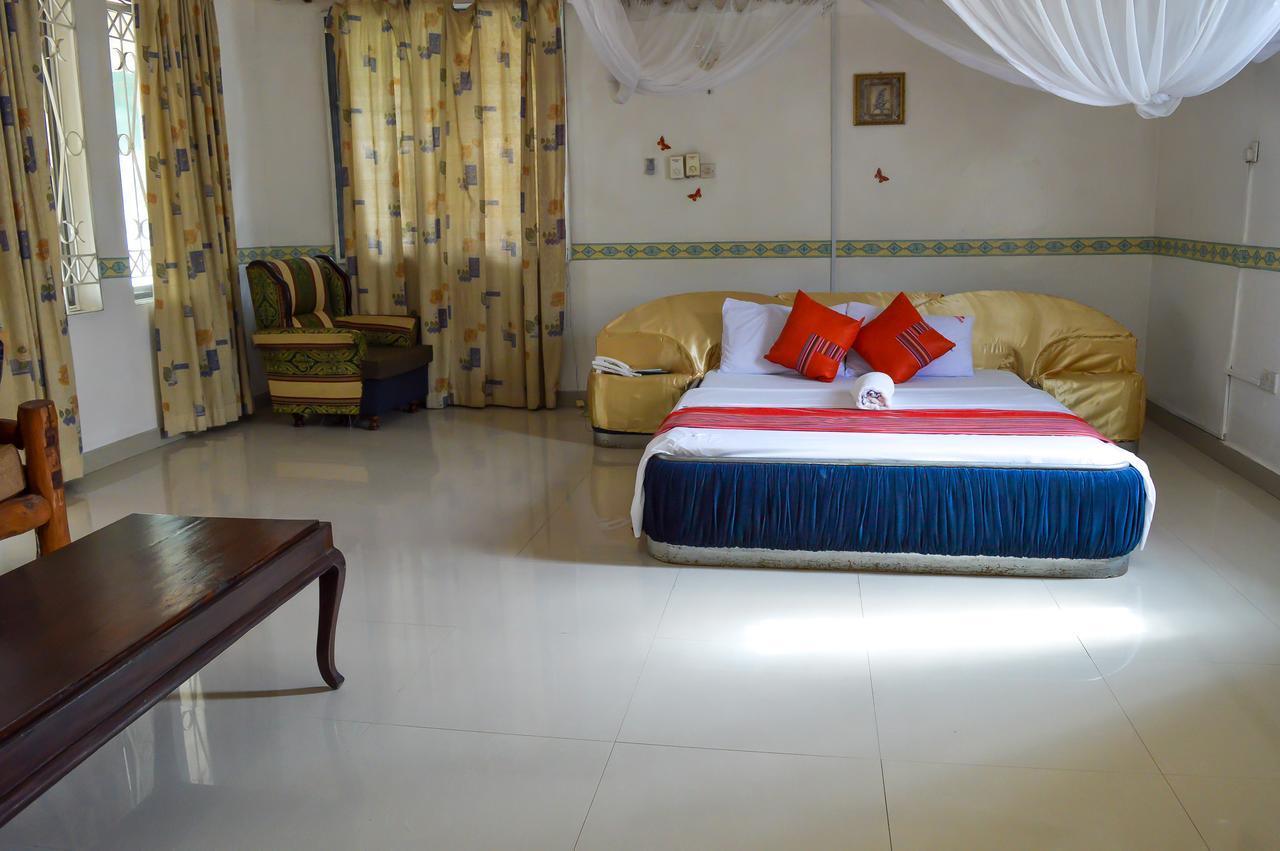 Sanana Conference Center And Holiday Resort Mombasa Eksteriør billede