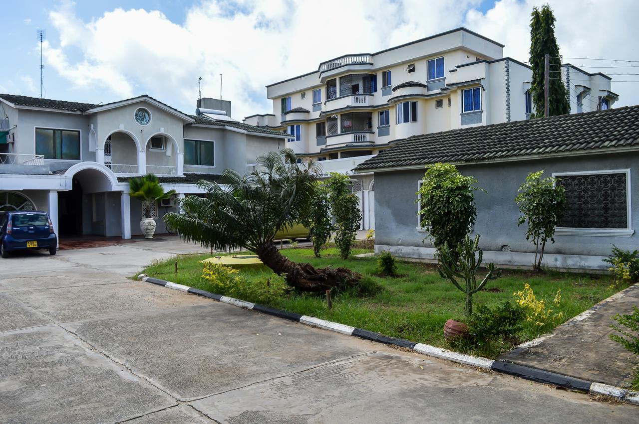 Sanana Conference Center And Holiday Resort Mombasa Eksteriør billede
