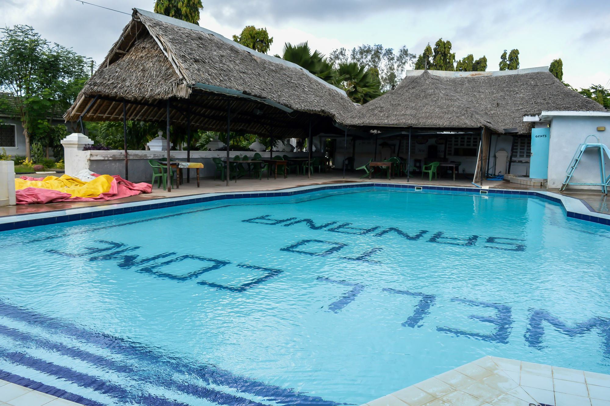Sanana Conference Center And Holiday Resort Mombasa Eksteriør billede